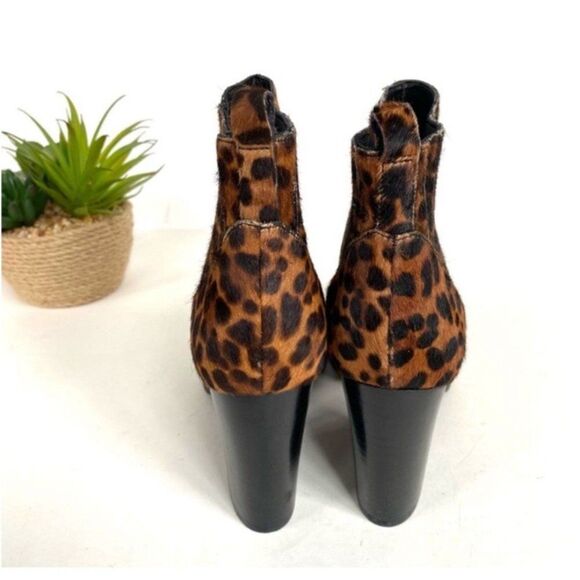 Marc Fisher Alva leopard print Calf Hair Booties 7 New - Picture 4 of 7